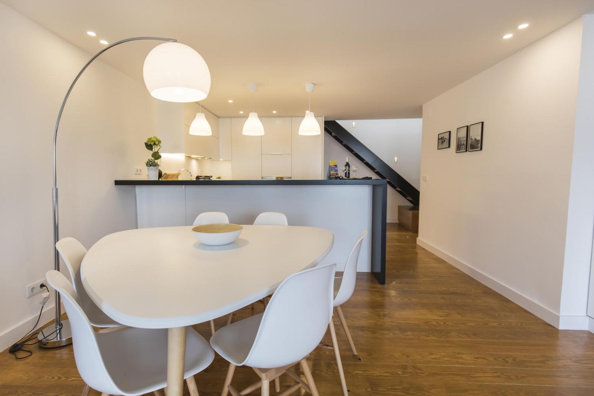 Appartement Lovely Duplex W Balcony Lisboa