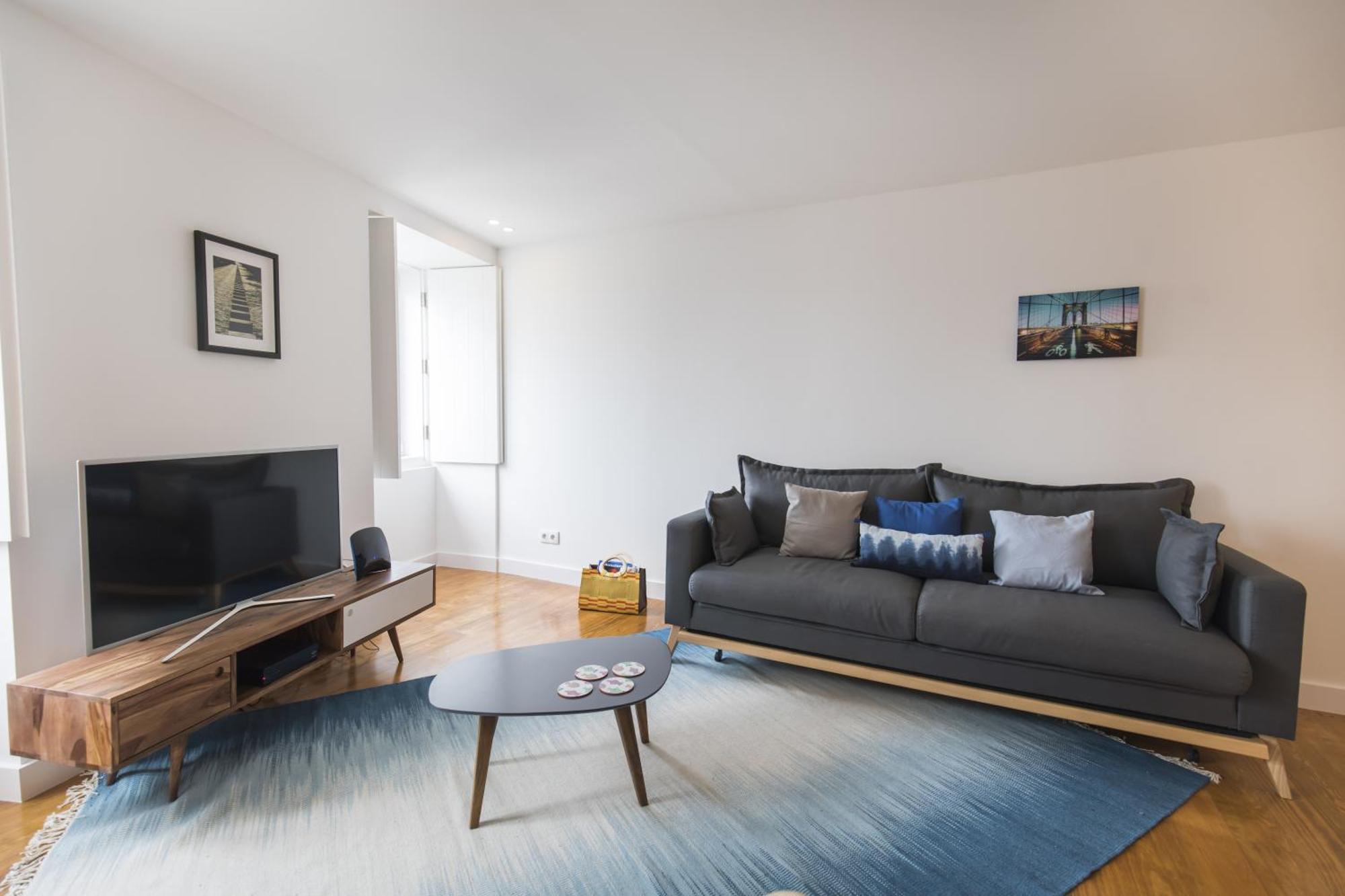 Lovely Duplex W Balcony Appartement *
