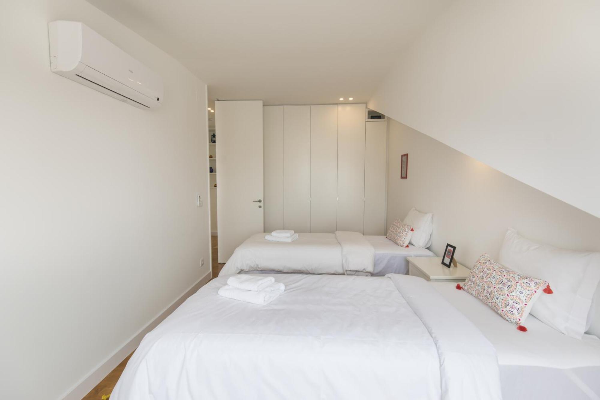 Lovely Duplex W Balcony Appartement Lisboa