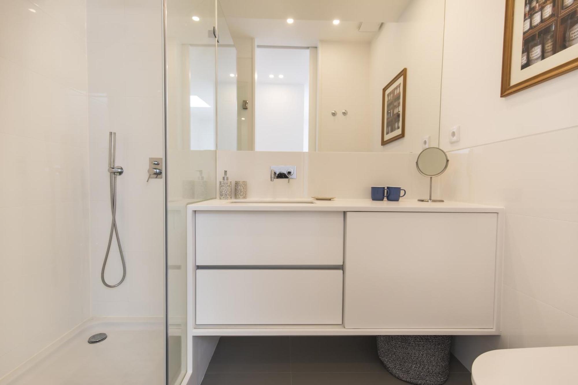 Lovely Duplex W Balcony Appartement Lisboa